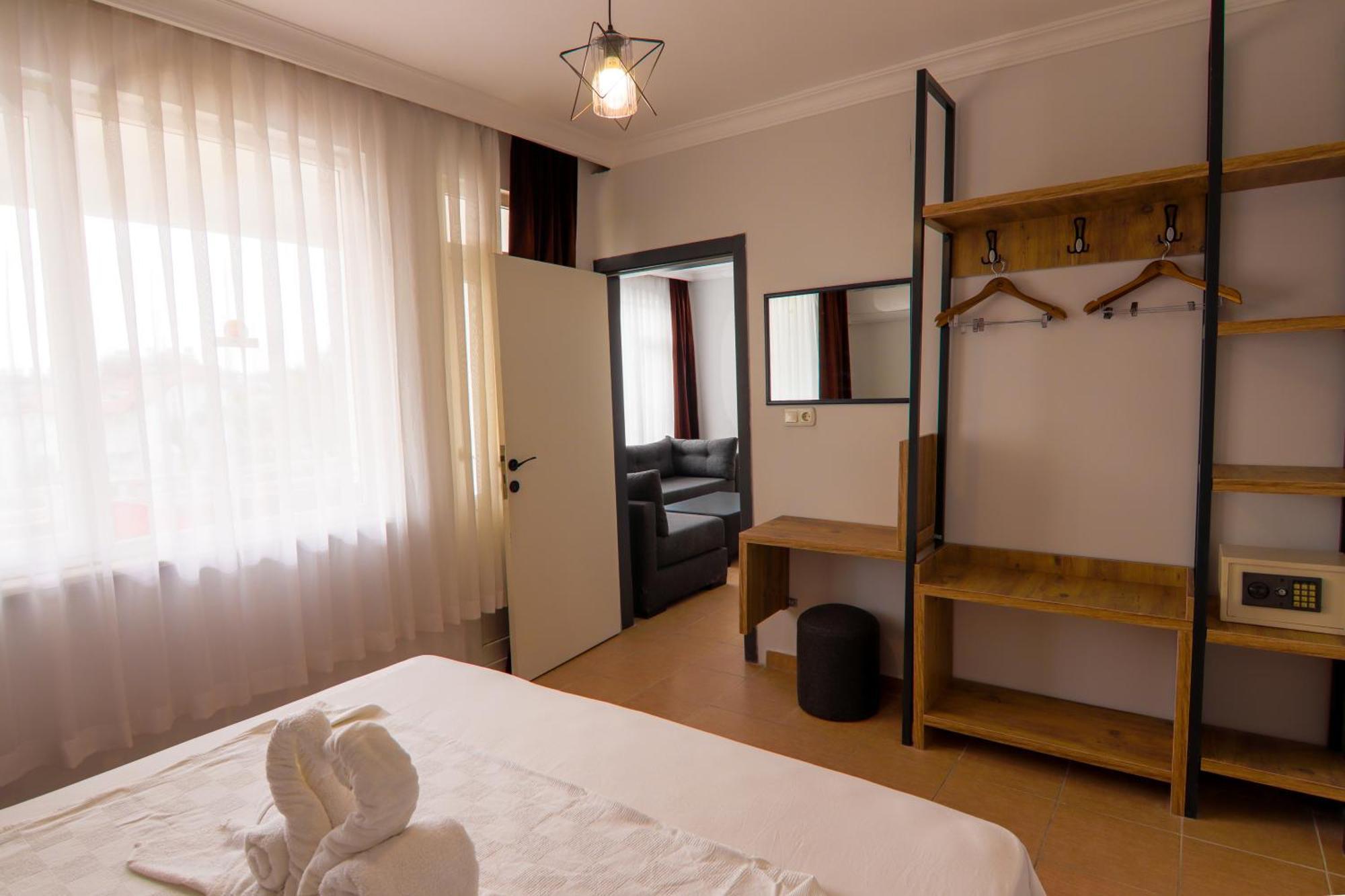 New Garden Hotel ซีเด ภายนอก รูปภาพ